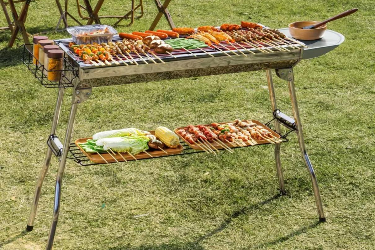 Can a Stainless Steel Folding Grill Really Feed 15 People?